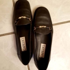 Capezio sz 6 black leather